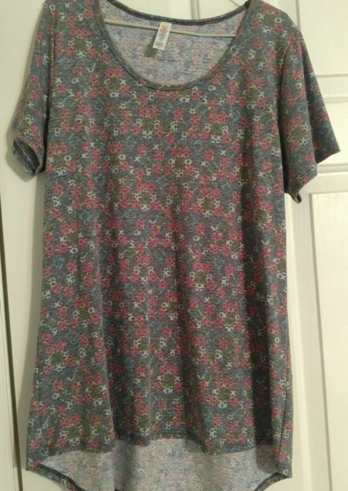 Lularoe Medium Classic T